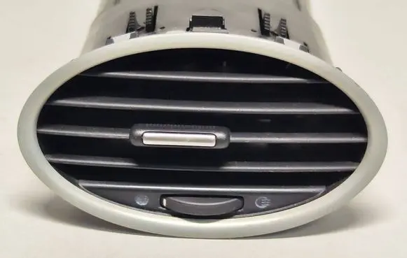 Ford Focus Dashboard side air vent grill/cover trim 4M51A014L21AD 4M51A014L21BC 6N41A014L21C