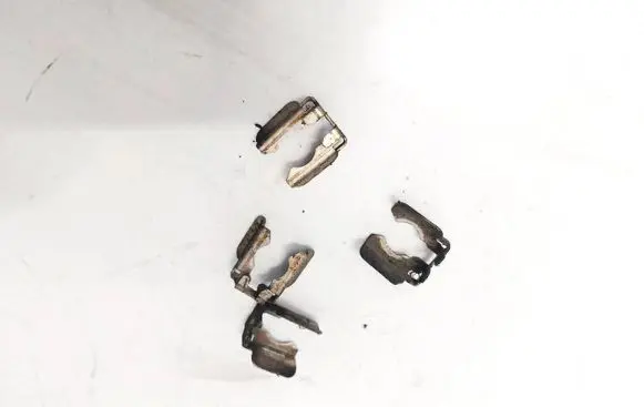 Opel Insignia A Fuel Injector clamp holder