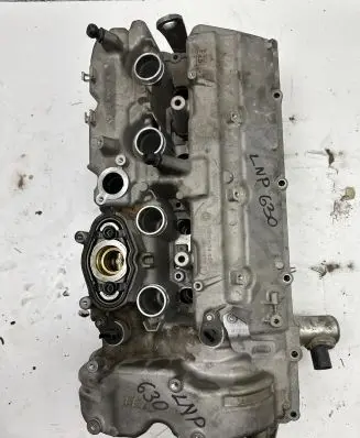 BMW 7 F01 F02 F03 F04 Engine head 7603475 761928407 7529995