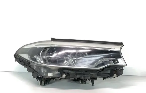 BMW 5 G30 G31 G38 Headlight/headlamp 8499122