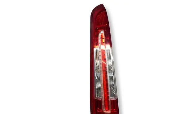 Ford C-MAX I Rear/tail lights