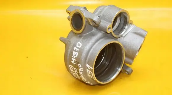 Porsche Panamera (970) Thermostat housing 9481061801R