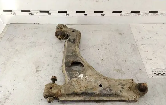 Opel Zafira A Front lower control arm/wishbone 