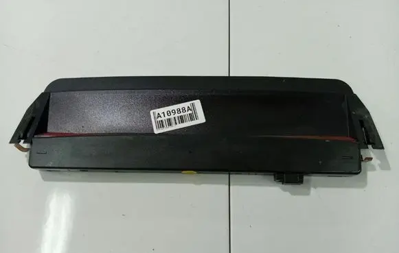 Volkswagen PASSAT B6 Third/center stoplight 15945097A