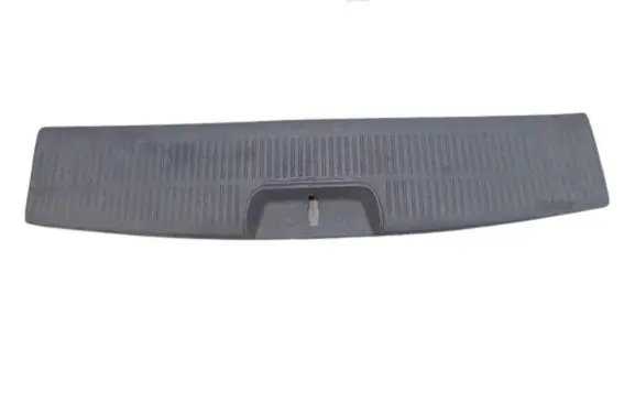 Chrysler Voyager Trunk/boot sill cover protection