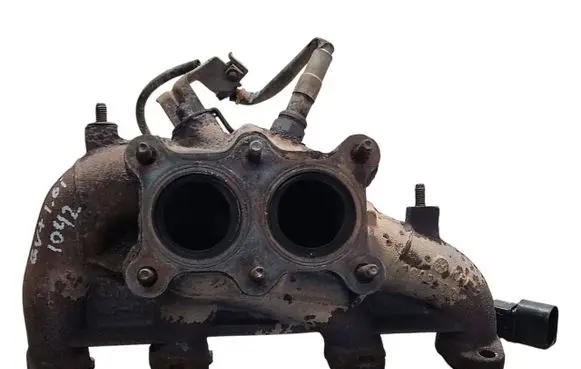 Volkswagen Golf Plus Exhaust manifold 06A253033P