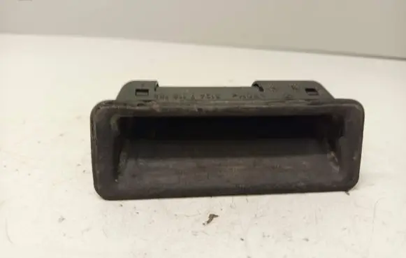BMW 3 E90 E91 Tailgate trunk handle 51247118158 7118158