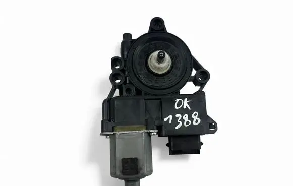 KIA Xceed Front door window regulator motor 82450J7010