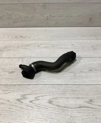 BMW 1 E81 E87 Engine coolant pipe/hose 7526391