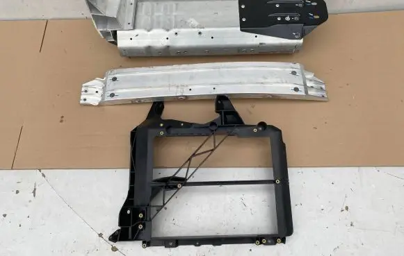 McLaren 720S Radiator trim 14A0910CP