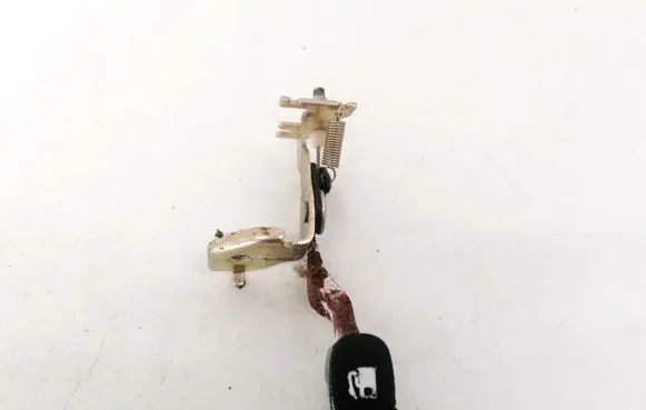 Hyundai Santa Fe Fuel tank opening switch 