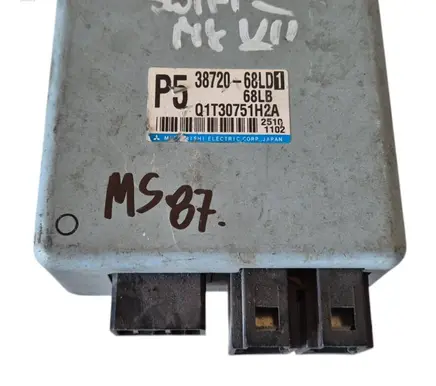 Suzuki Swift II Power steering control unit/module 3872068LD1 68LB Q1T30751H2A