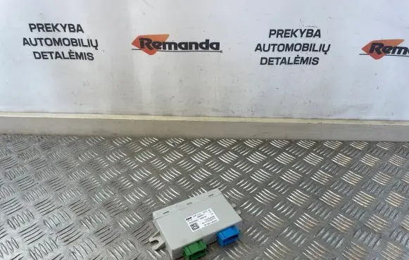 BMW 5 G30 G31 G38 Air suspension control unit module (rear) 6889577