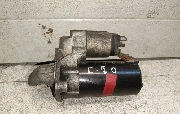 BMW X5 E70 Starter motor 0001115046