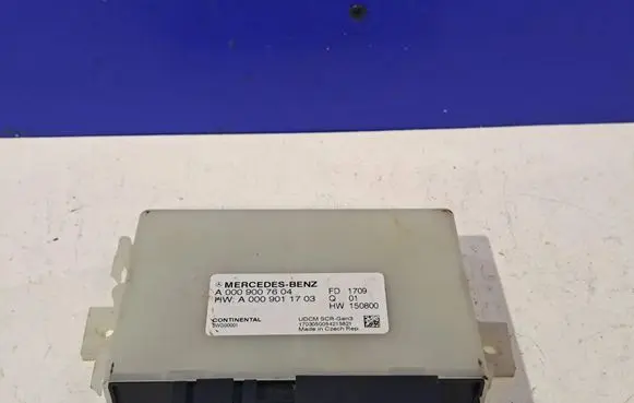 Mercedes-Benz E W213 Engine control unit/module ECU A0009007604 A0009011703