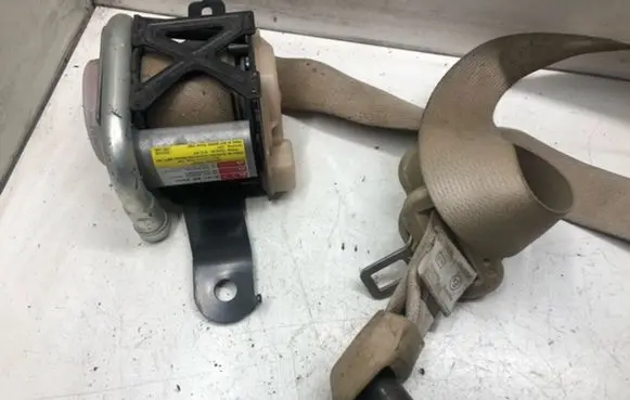Lexus GS 300 350 430 450H Front seatbelt 888202E401