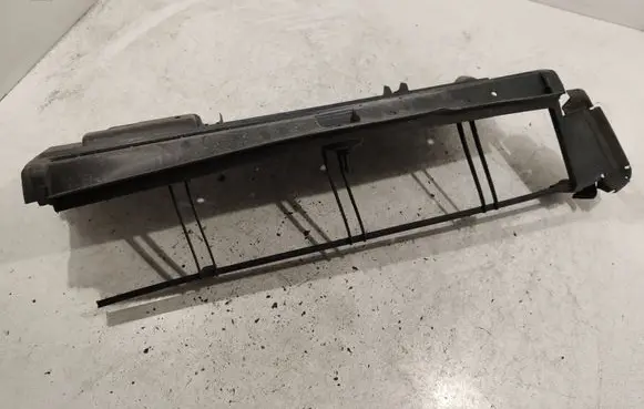 Mercedes-Benz ML W164 Bottom radiator support slam panel A2045050430