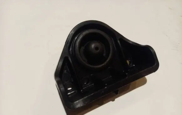 Hyundai Tucson TL Radiator mount bracket 25333D3000