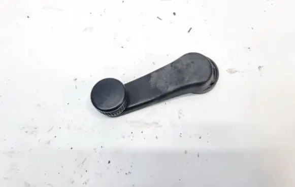 Volkswagen Touran I Front door window winding handle 1H0837581D