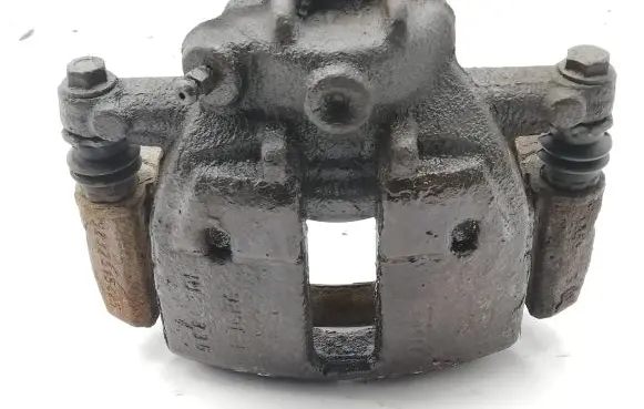 Mitsubishi Colt Front brake caliper