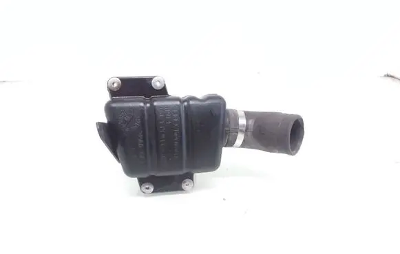 Audi A4 S4 B6 8E 8H Breather/breather pipe/hose 06C133911B