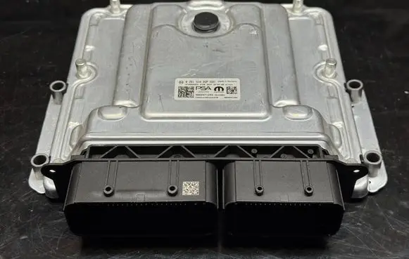 Opel Astra L Engine control unit/module ECU 0261S1093P 9869971280