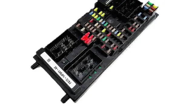 Land Rover Discovery Sport Fuse module FK7214F041AE