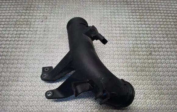 Volkswagen Crafter Intercooler hose/pipe 2E0145762A