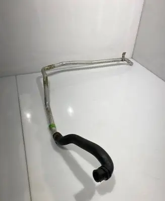 Mercedes-Benz C W204 Engine coolant pipe/hose A2048300296