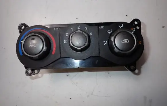 Hyundai Matrix Climate control unit 9725017XXX