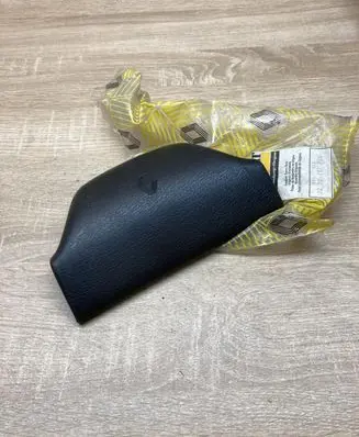 Renault Clio I Steering wheel airbag cover 7700797008