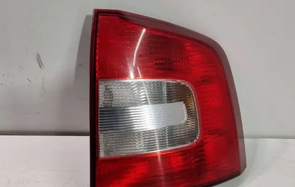 Skoda Octavia Mk2 (1Z) Rear/tail lights 1Z9945096A