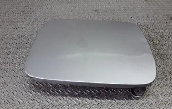 Nissan Primera Fuel tank cap