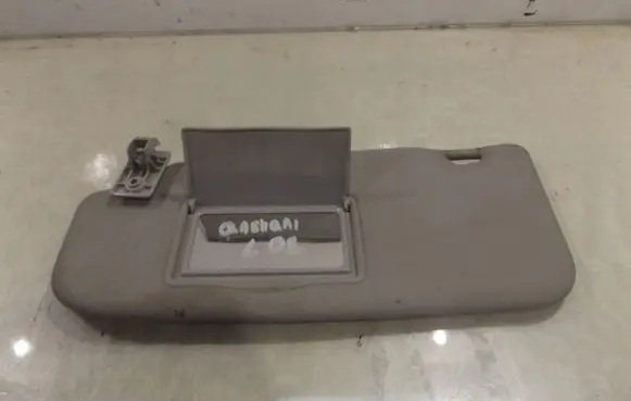 Nissan Qashqai Sun visor