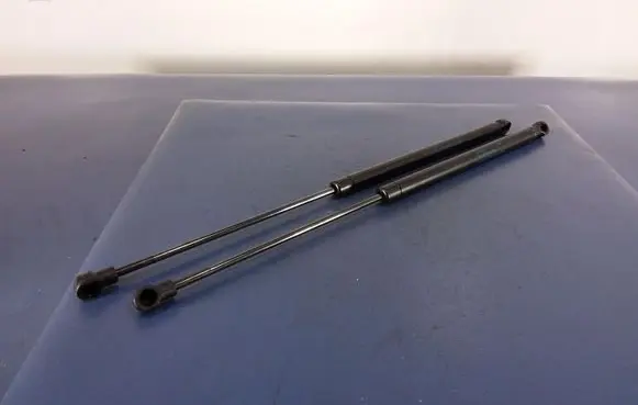 Audi A8 S8 D4 4H Shock absorber/damper mounting bracket 4H0827551B