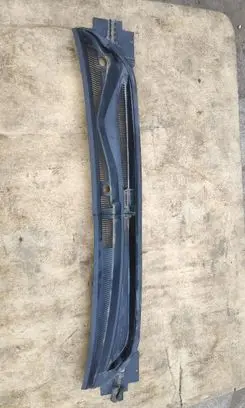 Ford Escort Wiper trim