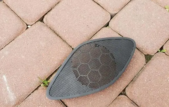 Opel Astra K Side speaker trim/cover 39057277