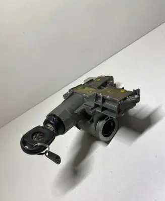 Volkswagen Sharan Ignition lock P012106 47138