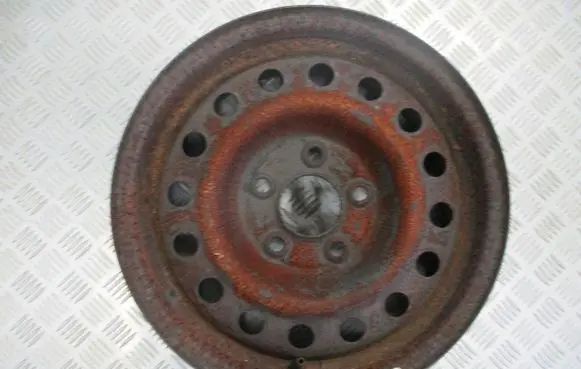Nissan Almera Tino R15 steel rim 