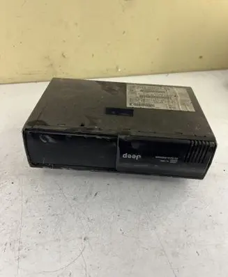 Jeep Grand Cherokee (WJ) CD/DVD changer P56038579AE P56038579A 56038579AE