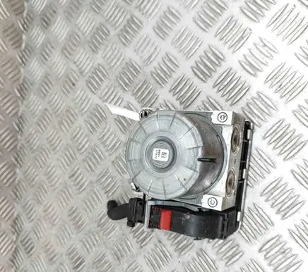 Volkswagen Golf VII ABS Pump 5Q0614517AD 5Q0614517CF