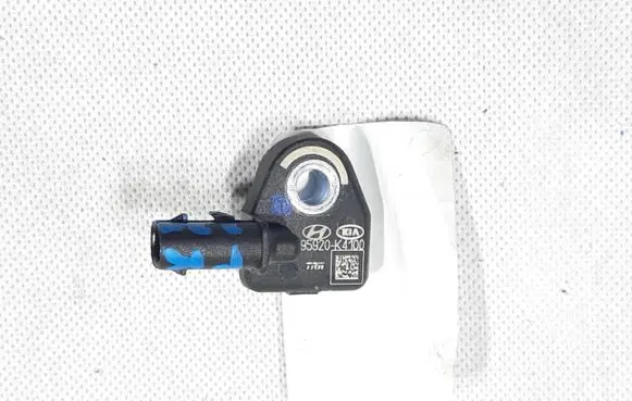 Hyundai Kona I Airbag deployment crash/impact sensor 95920K4100