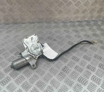 Mercedes-Benz E W124 Rear window wiper motor 0390201506 A1248201242