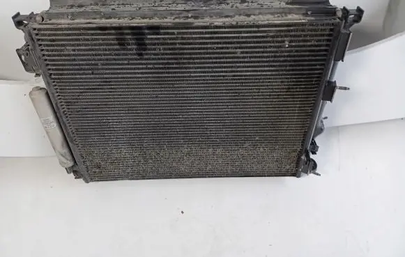 Dodge Challenger Radiator set 