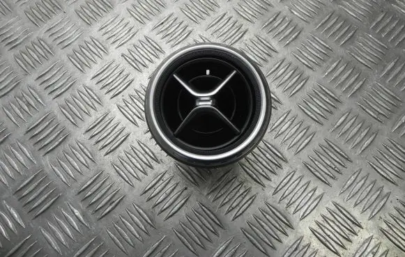 Mercedes-Benz GLA W156 X156 Rear air vent grill A1568300054