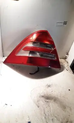 Mercedes-Benz C W203 Rear/tail lights A2035408305