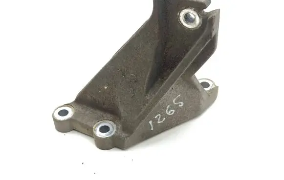 Nissan Leaf II (ZE1) Engine mounting bracket