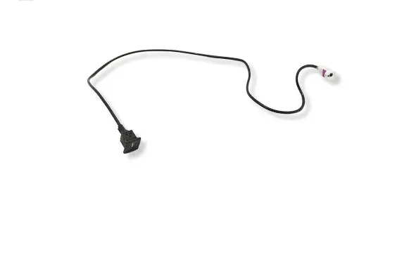 Mercedes-Benz CLA C117 X117 W117 USB socket connector A1178200315