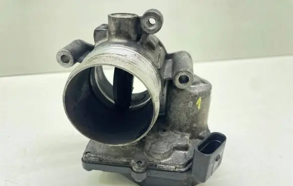 Audi A3 S3 A3 Sportback 8P Throttle valve 03L128063D A2C53337753