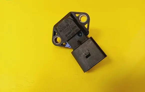 Audi A4 S4 B5 8D Air pressure sensor 0281002177 038906051